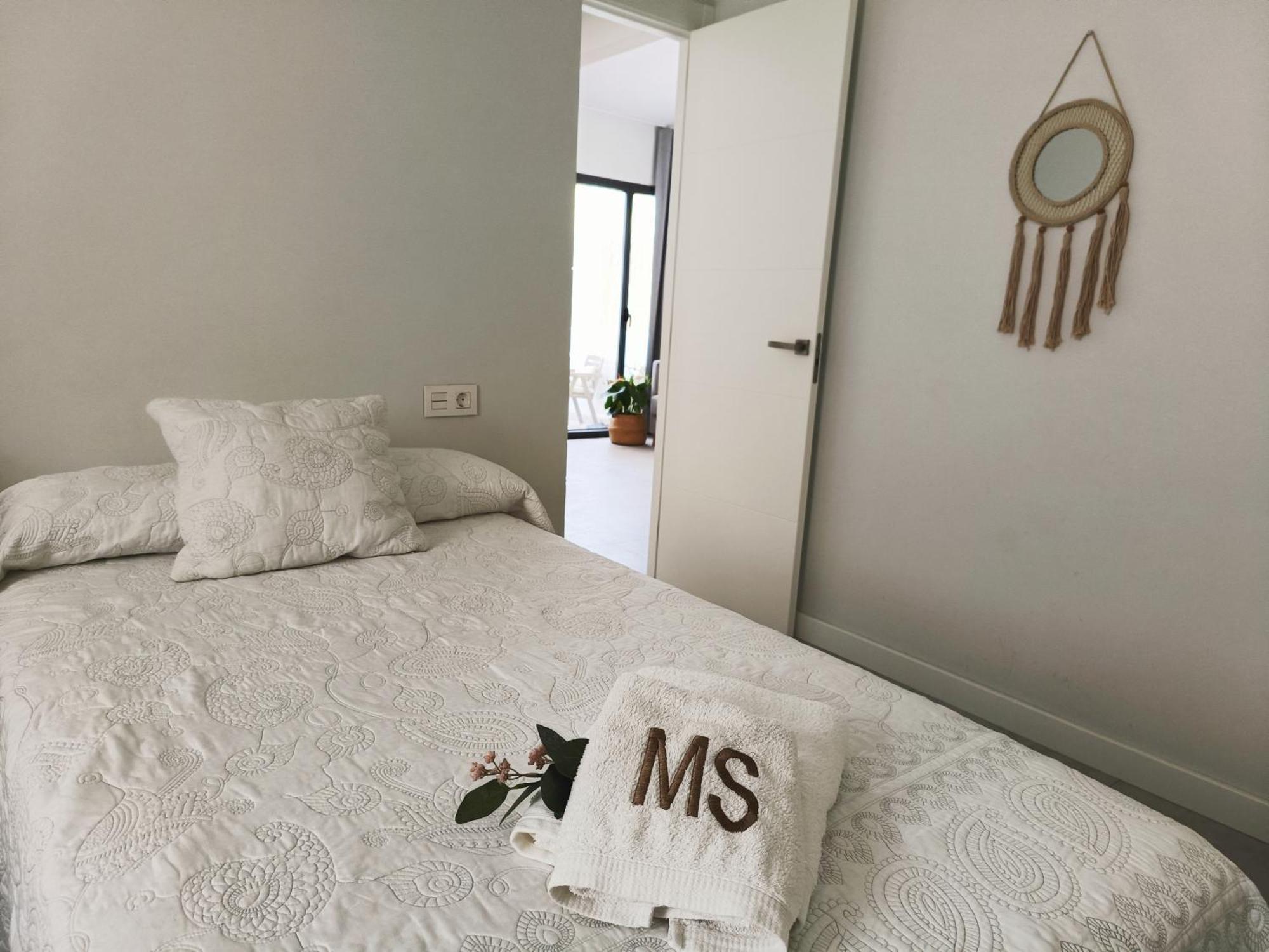 Apartamentos Madre Selva Fernan Perez Eksteriør bilde